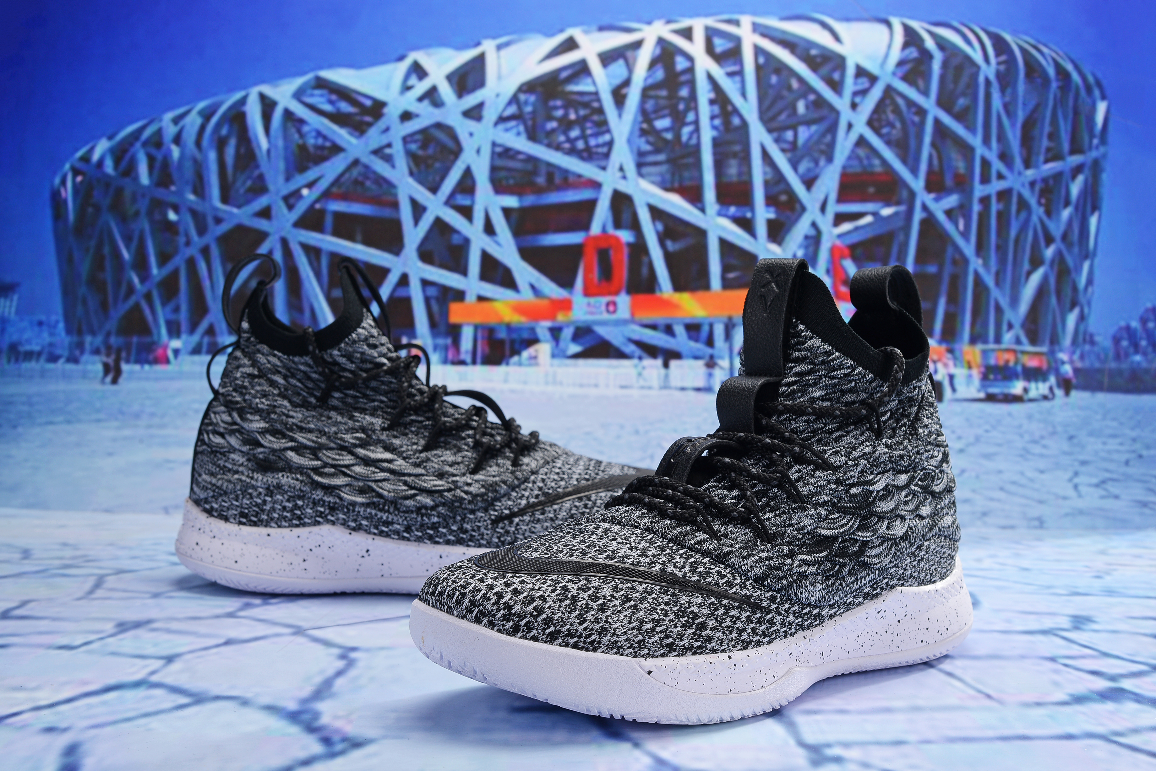 Men Nike LeBron 15.5 Grey Black Basketball Shoes